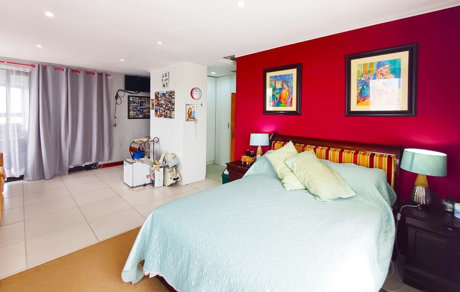 7 Bedroom Property for Sale in Kleinmond Western Cape